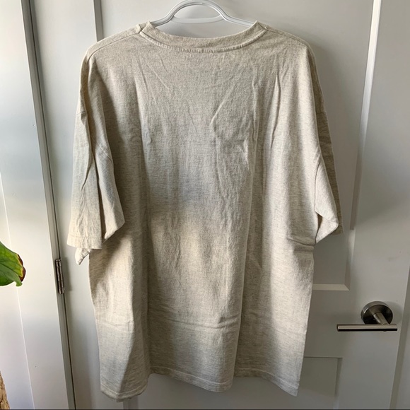 Vintage men’s Tommy Hilfiger tee - Picture 3 of 3